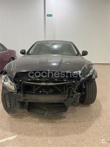 Negro Usado 2013 Jaguar XJ Premium Luxury Berlina | 9000 € - Imagen 1/4