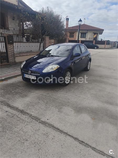 Azul Usado 2010 Fiat Bravo Dynamic Utilitario | 2300 € (Buen precio) - Imagen 1/4