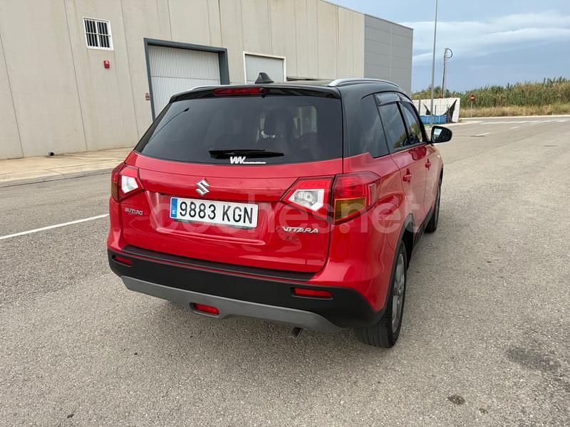 Usado Suzuki Vitara GLX 120 CV (88 kW) 2018 Rojo SUV