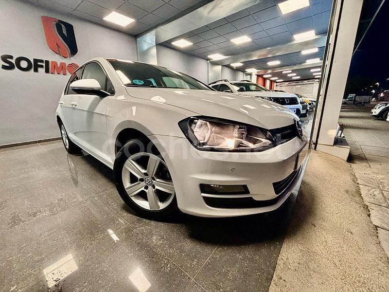 Blanco Usado 2017 VW Golf VII Advance Berlina | 11.990 € (Precio justo) - Imagen 1/4