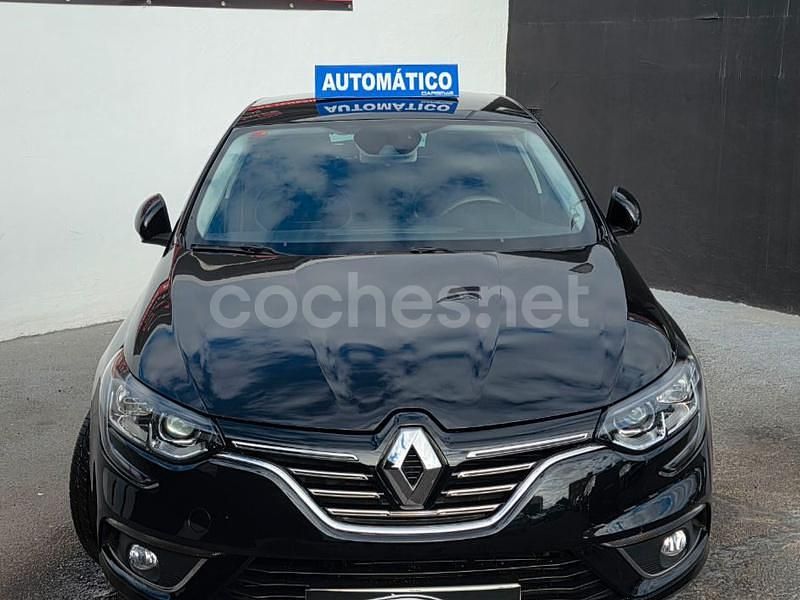 Usado Renault Mégane IV Intens 130 CV (95 kW) 2017 Negro Berlina