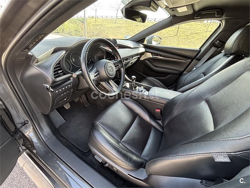 Usado Mazda 3 186 CV (136 kW) 2022 Gris / plata Berlina