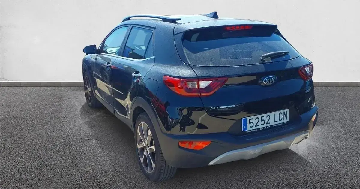 Usado Kia Stonic 100 CV (73 kW) 2019 SUV