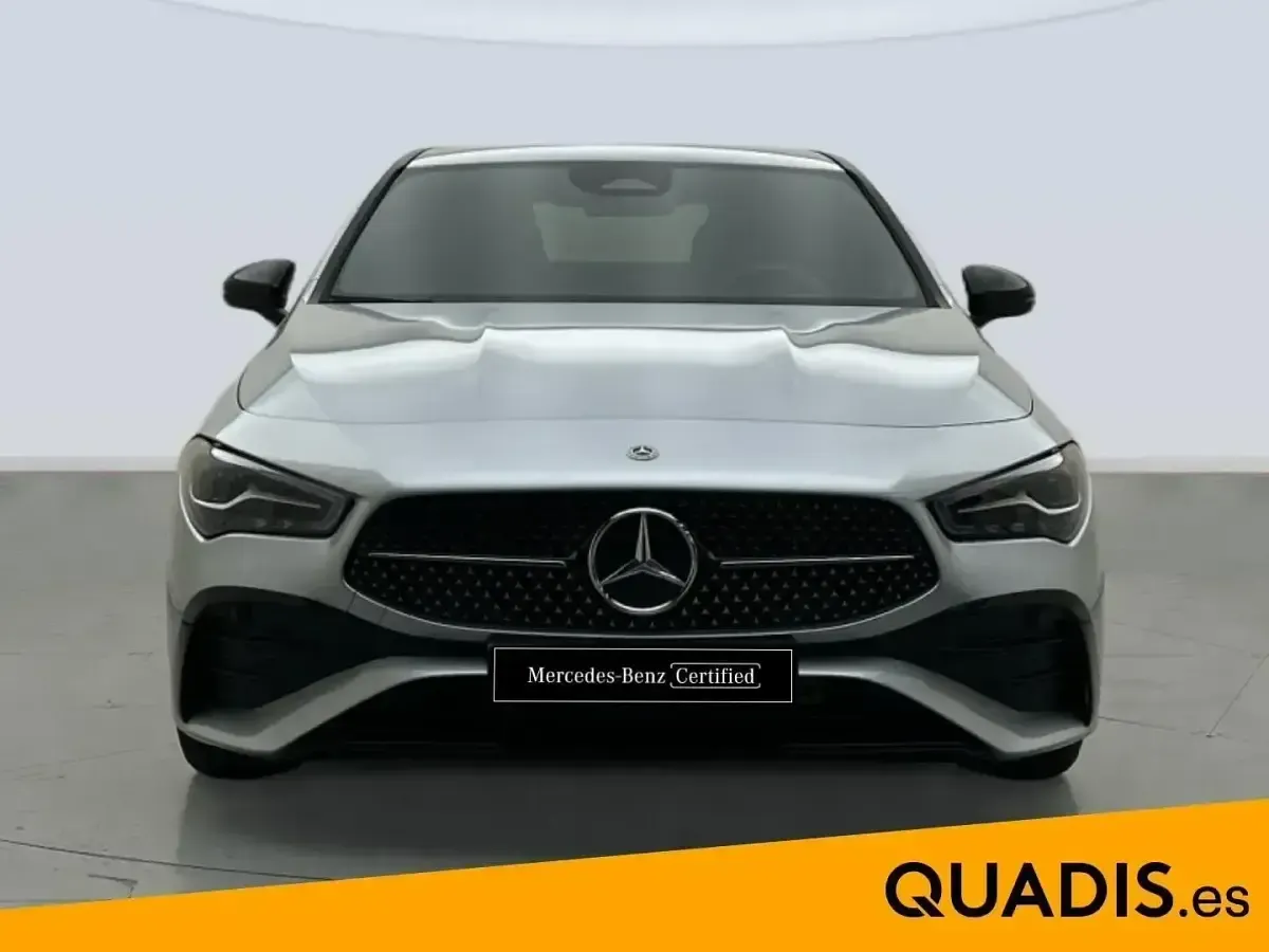 Usado Mercedes CLA220 190 CV (139 kW) 2025 Gris plata Berlina