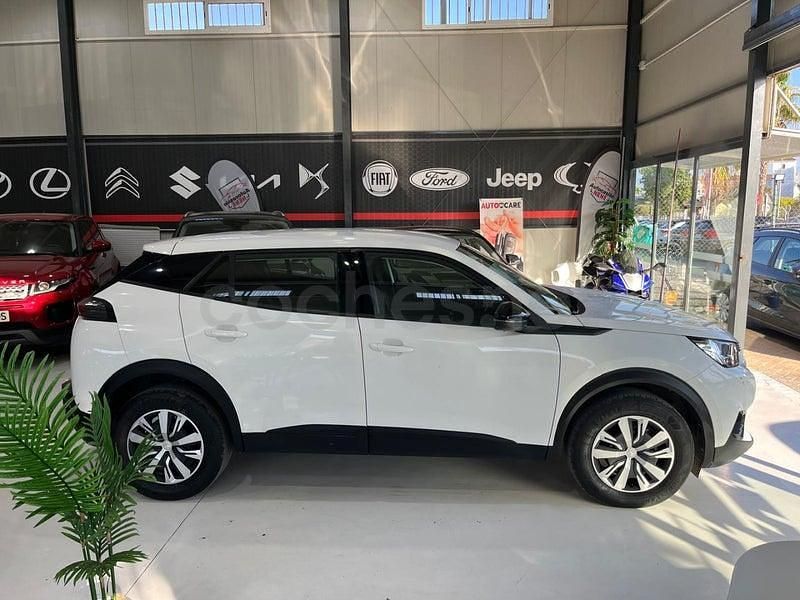 Usado Peugeot 2008 Active 110 CV (80 kW) 2021 Blanco SUV