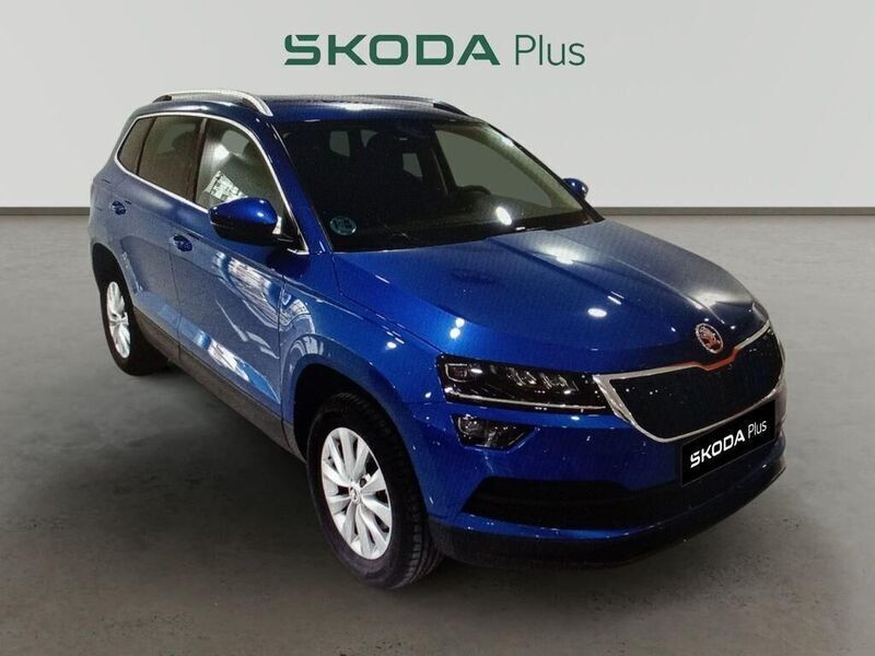 Azul Usado 2021 Skoda Karoq Ambition SUV | 20.990 € (Precio justo) - Imagen 1/4