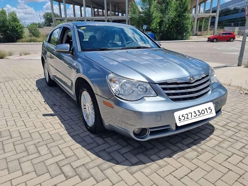 Usado Chrysler Sebring Limited 140 CV (102 kW) 2007 Gris Berlina
