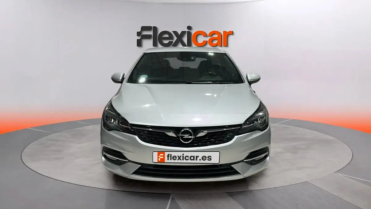 Usado Opel Astra GS Line 131 CV (96 kW) 2020 Gris Berlina