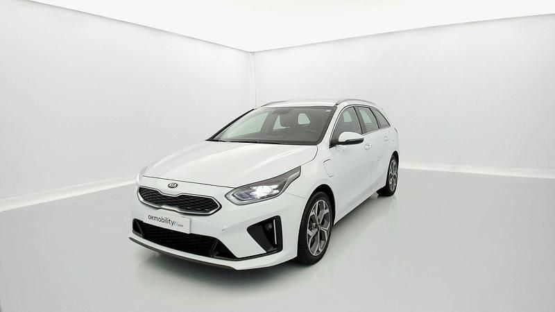 Usado Kia Ceed 141 CV (103 kW) 2021 Cararraweiss Utilitario