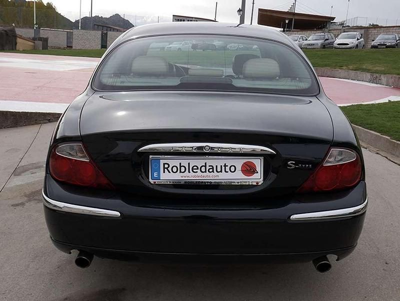 Usado Jaguar S-Type S 240 CV (176 kW) 2000 Verde Berlina