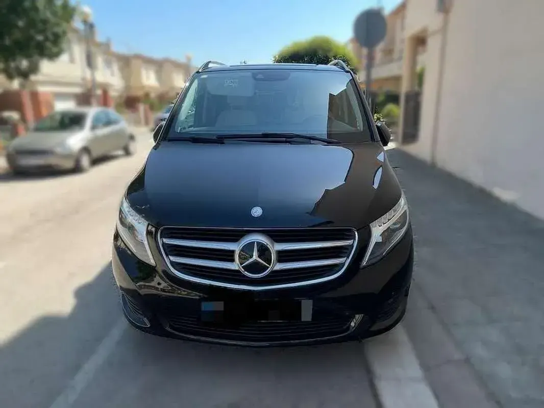 Usado Mercedes V250 Avantgarde 190 CV (139 kW) 2014 Negro Monovolumen