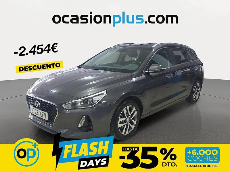 Usado Hyundai i30 110 CV (80 kW) 2017 Marrón Familiar