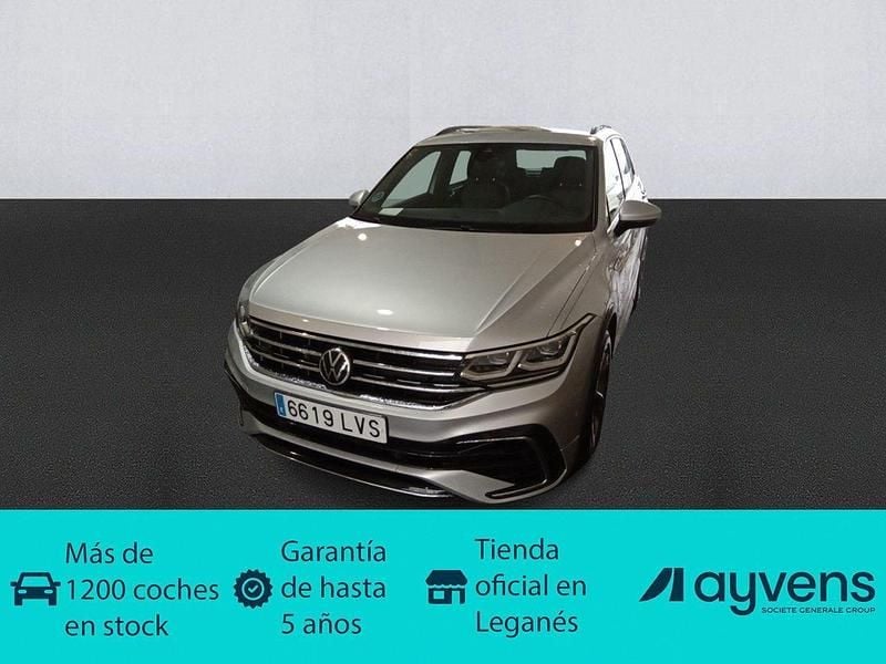 Usado VW Tiguan R-line 150 CV (110 kW) 2021 Gris plata SUV
