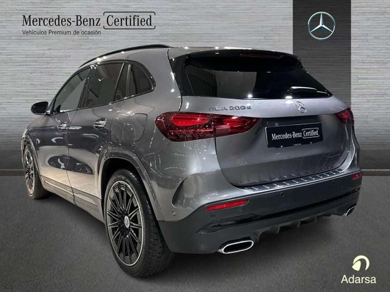 Usado Mercedes GLA200 150 CV (110 kW) 2025 Gris SUV