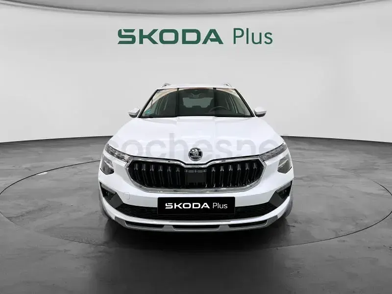Usado Skoda Kamiq Selection 115 CV (84 kW) 2025 Blanco SUV