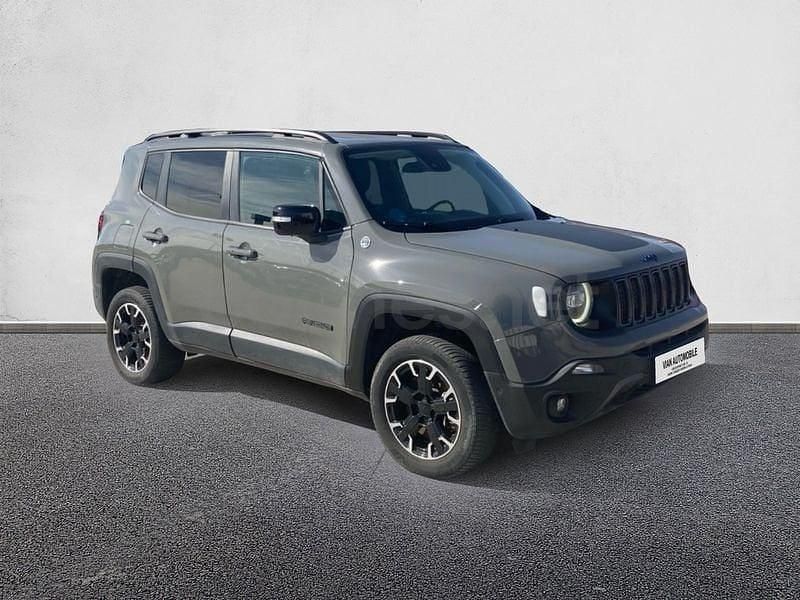 Usado Jeep Renegade Trailhawk 240 CV (176 kW) 2022 Gris / plata SUV