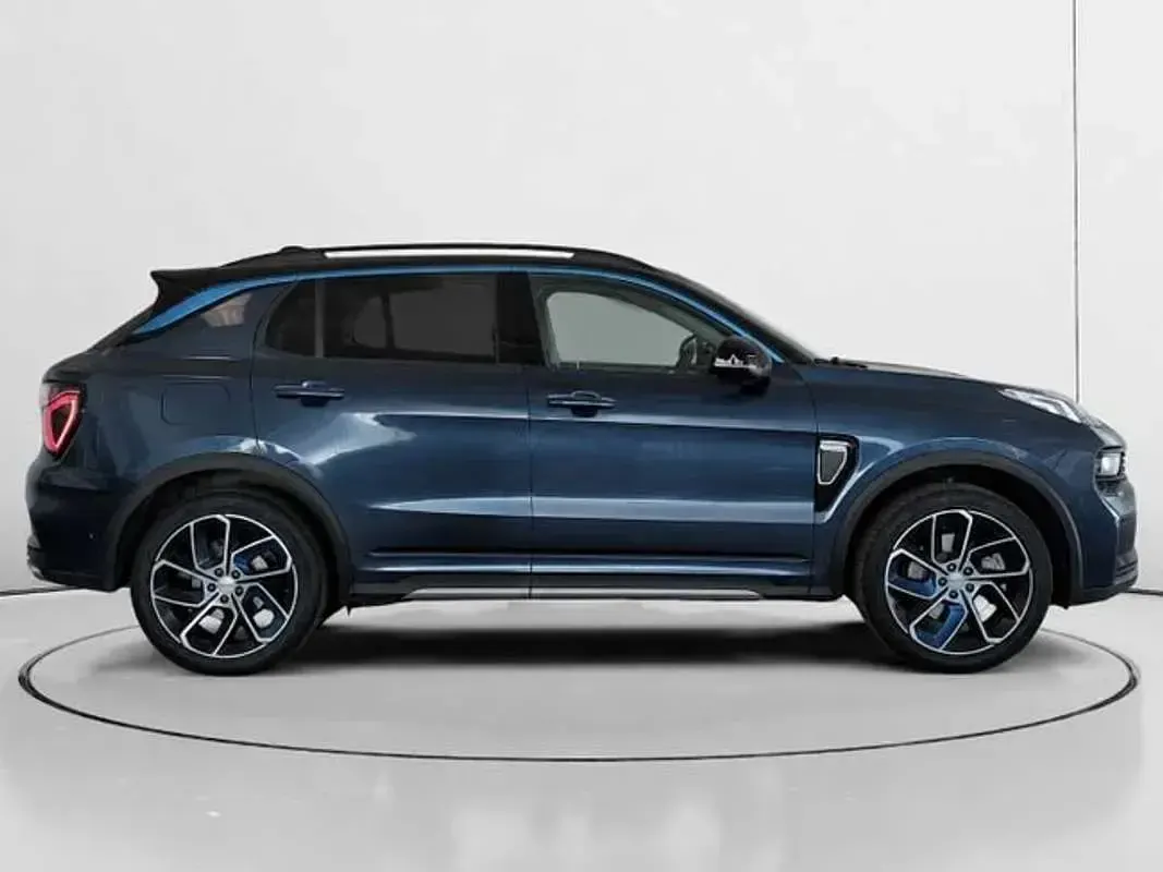 Usado Lynk & Co 01 261 CV (191 kW) 2022 Blanco SUV