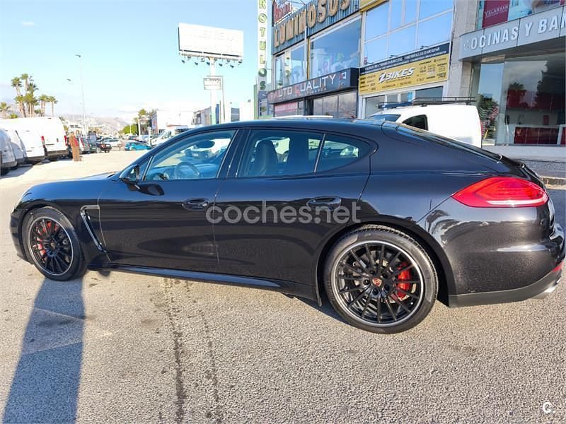 Usado Porsche Panamera Turbo 500 CV (367 kW) 2014 Negro Berlina