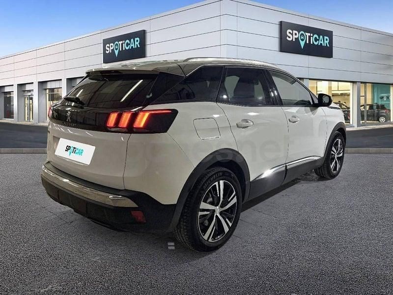 Usado Peugeot 3008 Allure 130 CV (95 kW) 2019 Blanco SUV