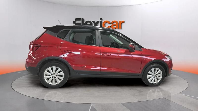 Usado Seat Arona Ecomotive 95 CV (69 kW) 2019 Granate SUV
