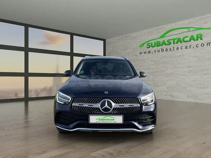 Usado Mercedes GLC220 194 HP (142 kW) 2021 Azul SUV