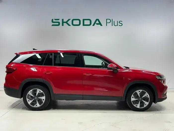 Usado Skoda Kodiaq Selection 150 CV (110 kW) 2025 Blanco SUV