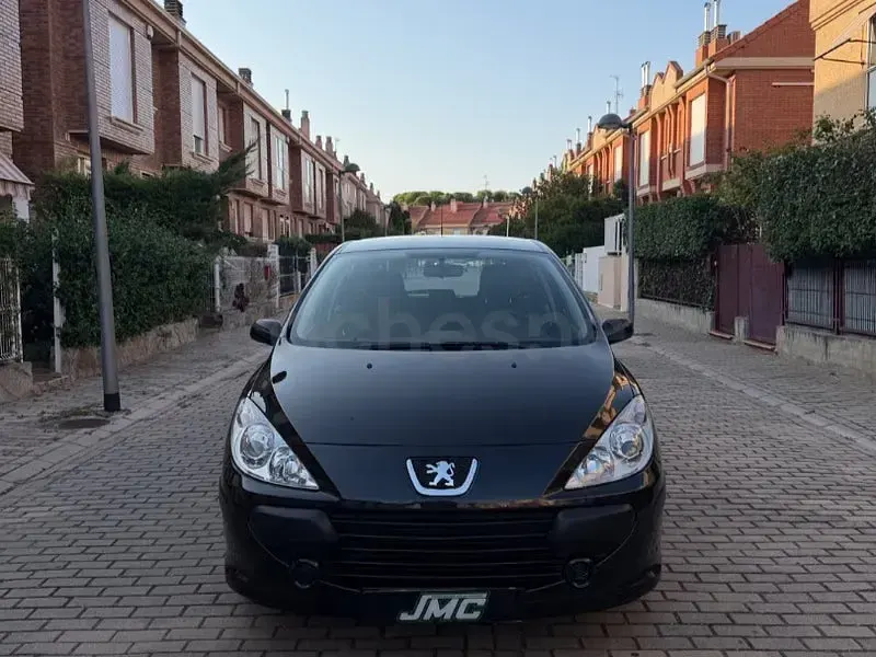 Usado Peugeot 307 90 CV (66 kW) 2007 Negro Berlina