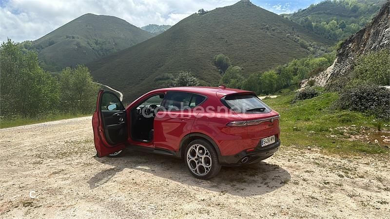 Rojo Usado 2024 Alfa Romeo Tonale Edizione Speciale SUV | 35.000 € (Precio justo) - Imagen 1/1