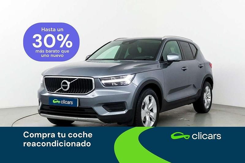 Usado Volvo XC40 Momentum 150 CV (110 kW) 2019 Plateado SUV