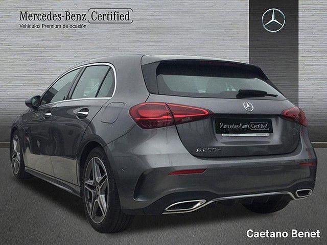Usado Mercedes A200 AMG line 150 CV (110 kW) 2024 Gris