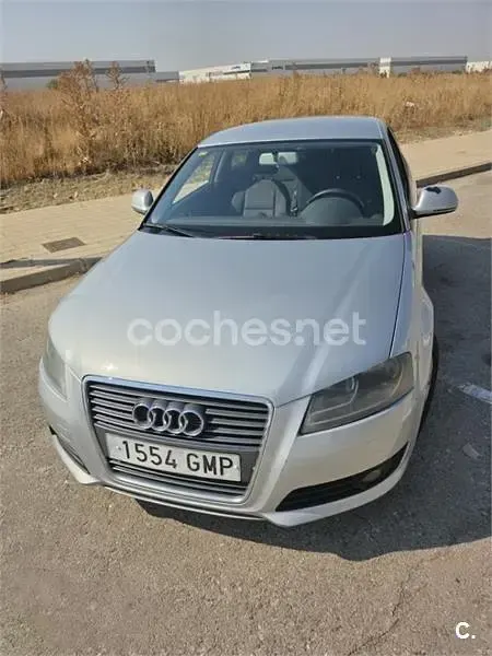 Usado Audi A3 105 CV (77 kW) 2009 Gris / plata Utilitario