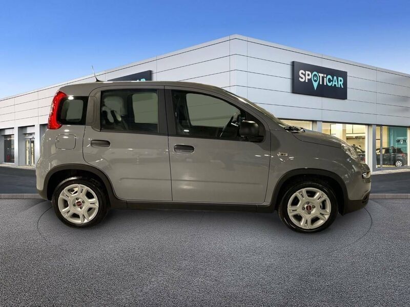Usado Fiat Panda Comfort 70 CV (51 kW) 2023 Gris Utilitario