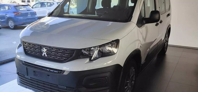 Epr blanc icy Usado 2023 Peugeot e-Rifter Monovolumen | 25.080 € (Precio justo) - Imagen 1/4