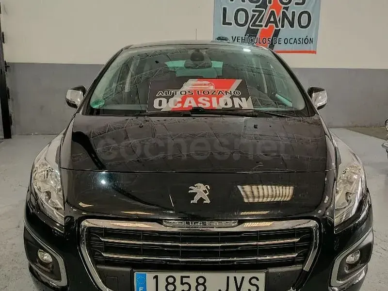 Usado Peugeot 3008 Allure 120 CV (88 kW) 2016 Negro Berlina