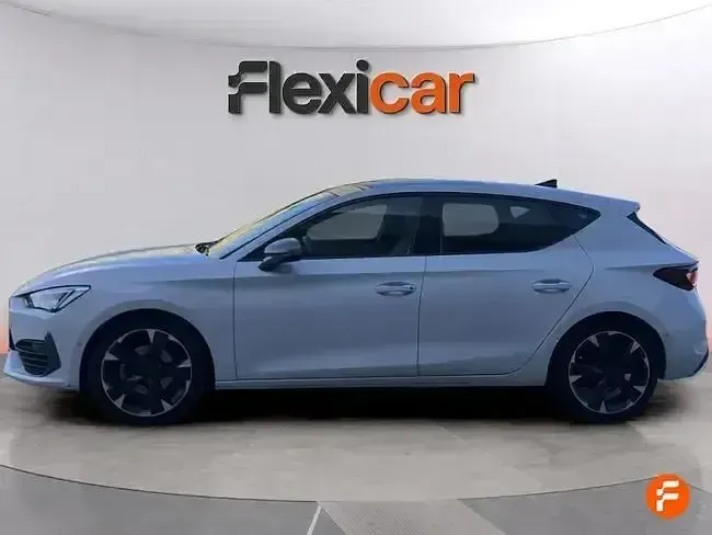 Usado Cupra Leon 150 CV (110 kW) 2024 Blanco Berlina
