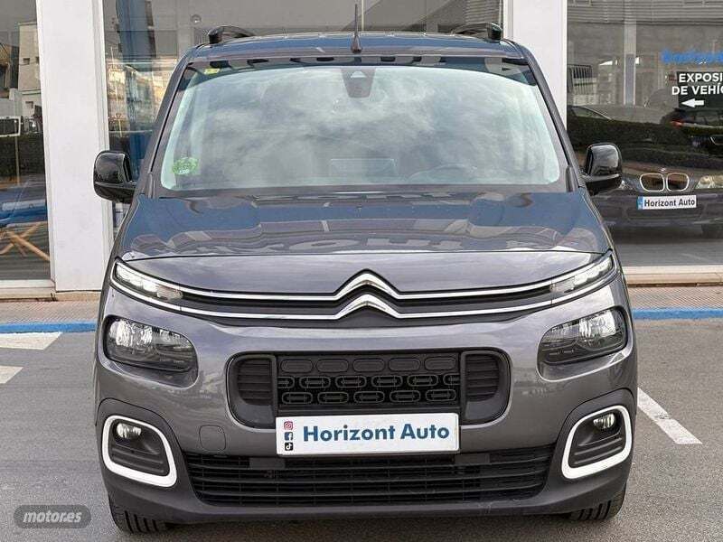 Usado Citroën Berlingo Feel 100 CV (73 kW) 2022 Gris Monovolumen