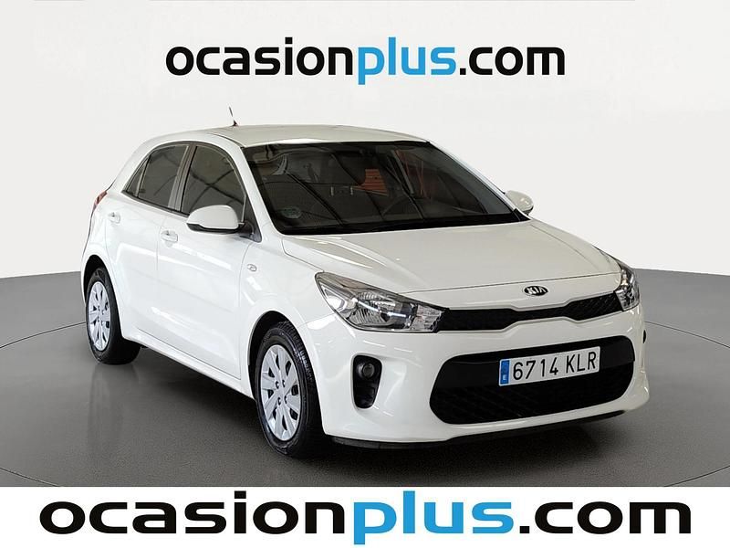 Usado Kia Rio 84 CV (61 kW) 2018 Blanco Utilitario