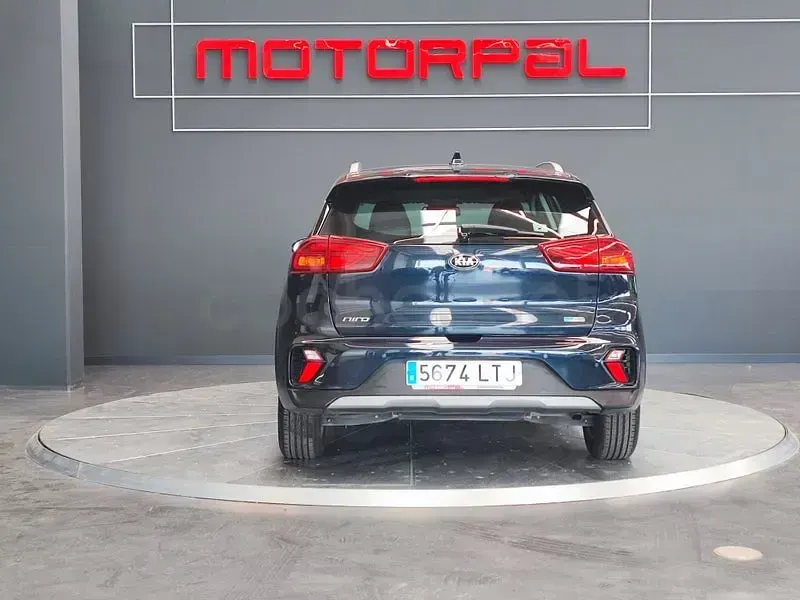 Usado Kia Niro 141 CV (103 kW) 2021 Negro SUV