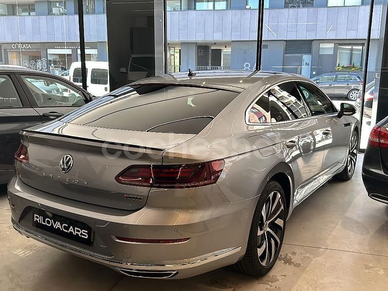Usado VW Arteon R-line 280 CV (205 kW) 2018 Gris / plata Berlina