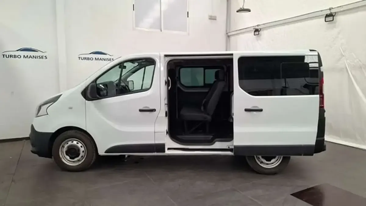 Usado Renault Trafic LIMITED 120 CV (88 kW) 2019 Blanco Monovolumen