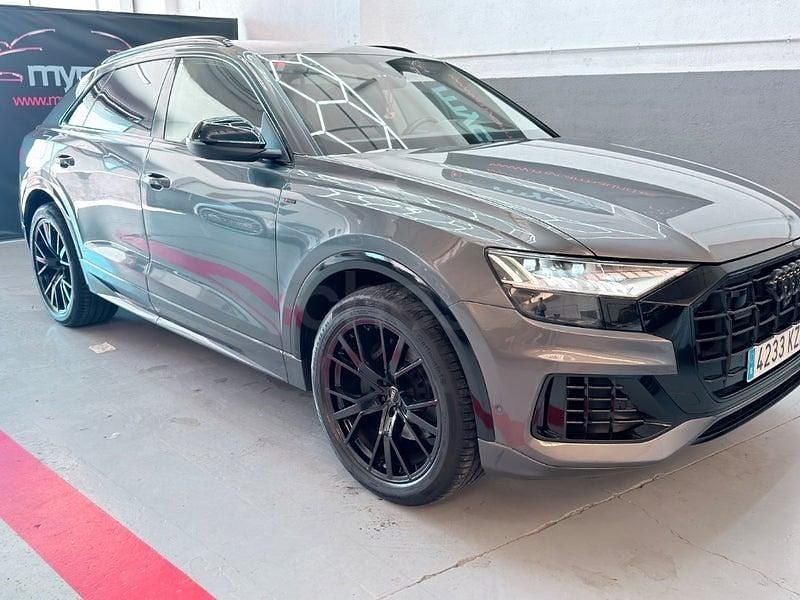 Usado Audi Q8 S-Line 340 CV (250 kW) 2020 Gris SUV