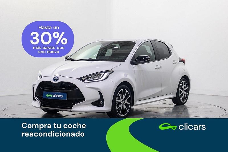 Blanco Usado 2021 Toyota Yaris Hybrid Style Berlina | 20.990 € (Un poco caro) - Imagen 1/4