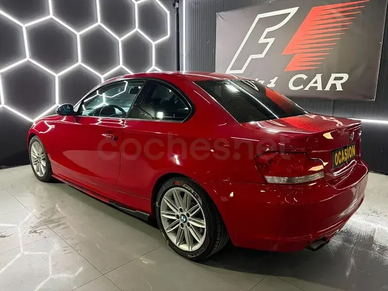 Usado BMW 120 Coupé Comfort Edition 177 CV (130 kW) 2009 Rojo Coupe
