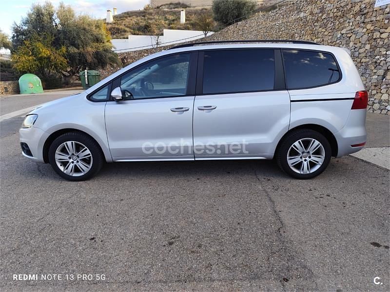 Usado Seat Alhambra Ecomotive 140 CV (102 kW) 2015 Gris / plata Monovolumen