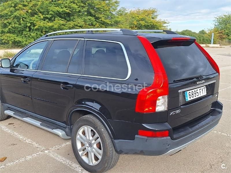 Käytetty Volvo XC90 Executive 185 HP (136 kW) 2007 Musta Katumaasturi