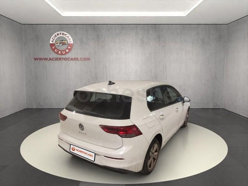 Usado VW Golf VIII Life 115 CV (84 kW) 2022 Blanco Berlina