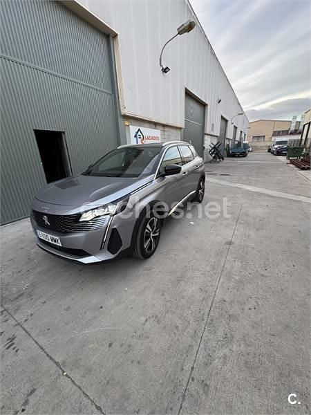 Usado Peugeot 3008 GT 130 CV (95 kW) 2023 Gris / plata SUV