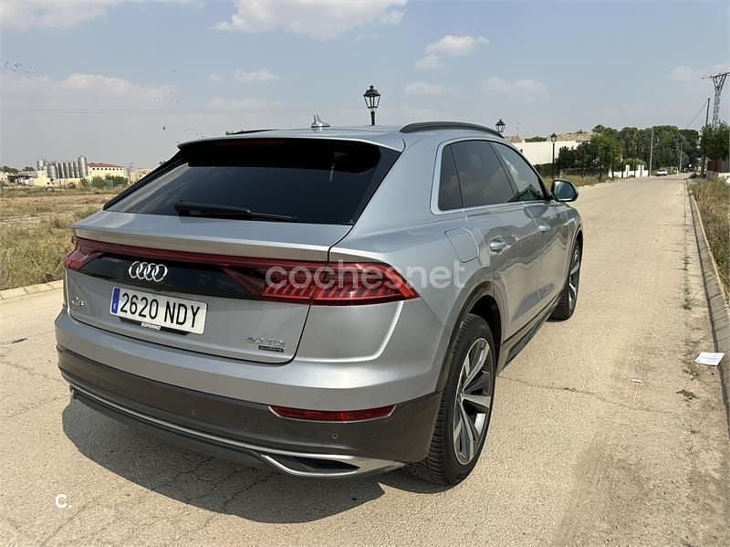 Usado Audi Q8 286 CV (210 kW) 2019 Gris / plata SUV