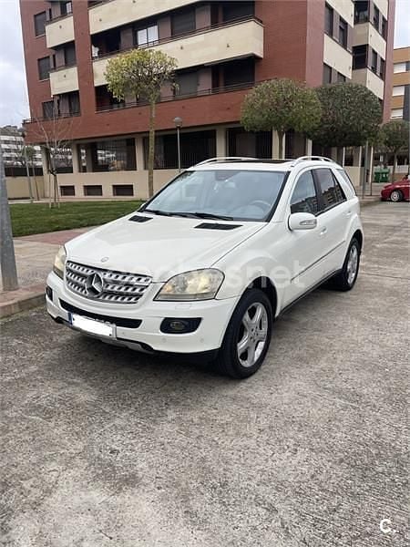 Usado Mercedes ML320 224 CV (164 kW) 2007 Blanco SUV