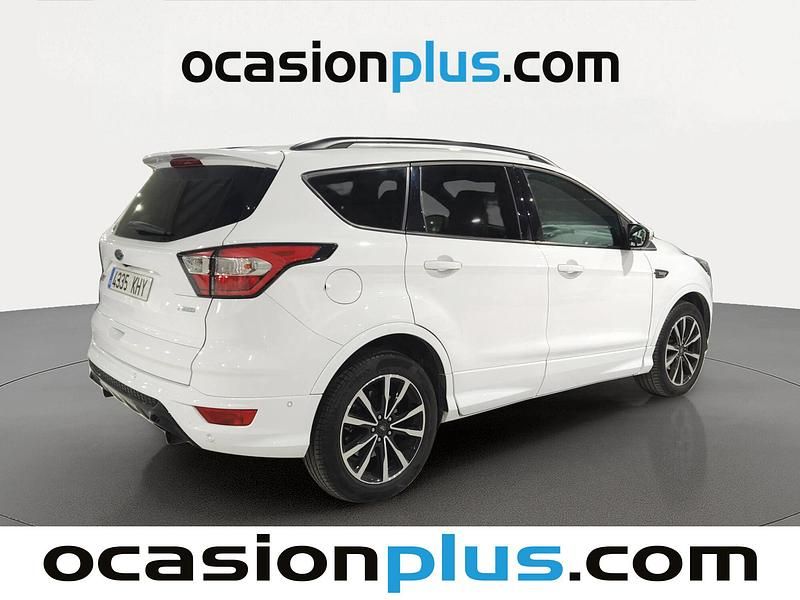 Usado Ford Kuga ST-Line 150 CV (110 kW) 2018 Blanco SUV